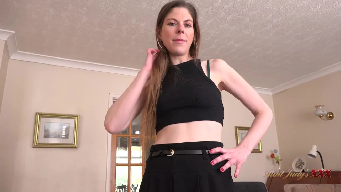 Preview of AuntJudysXXX Alice Maze XXX